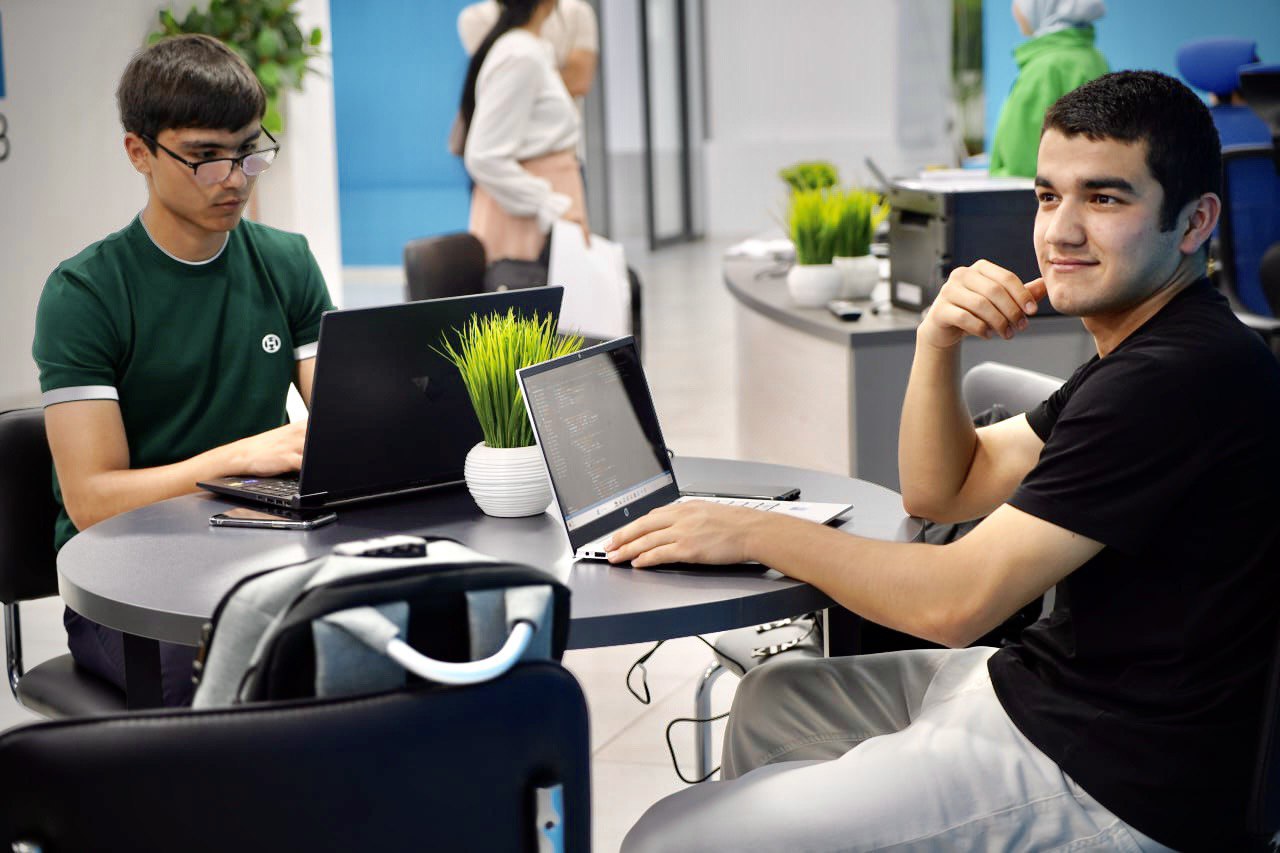 Men hozir onlayn bolmoqchiman